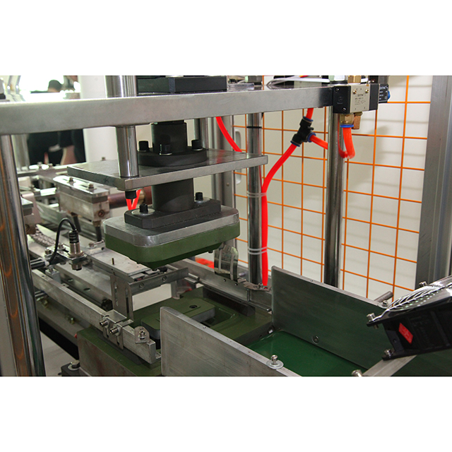 BJ-CHR 食品紙托盒(hé)成型機