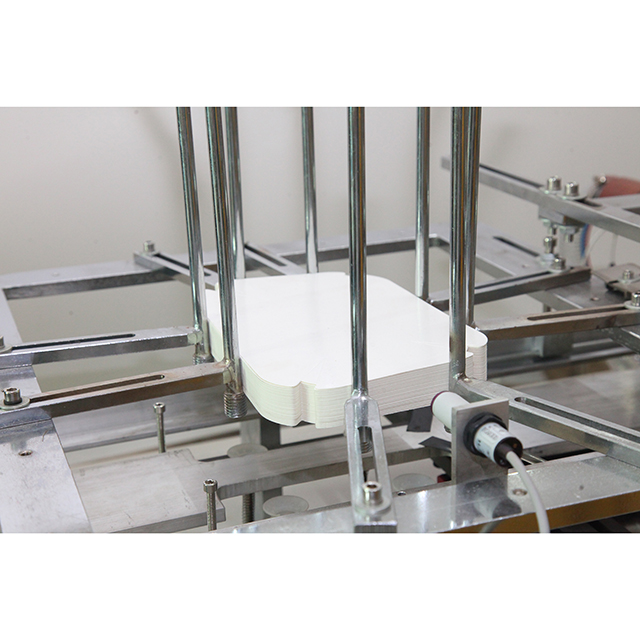 BJ-CHR 食(shí)品紙托盒成型(xíng)機